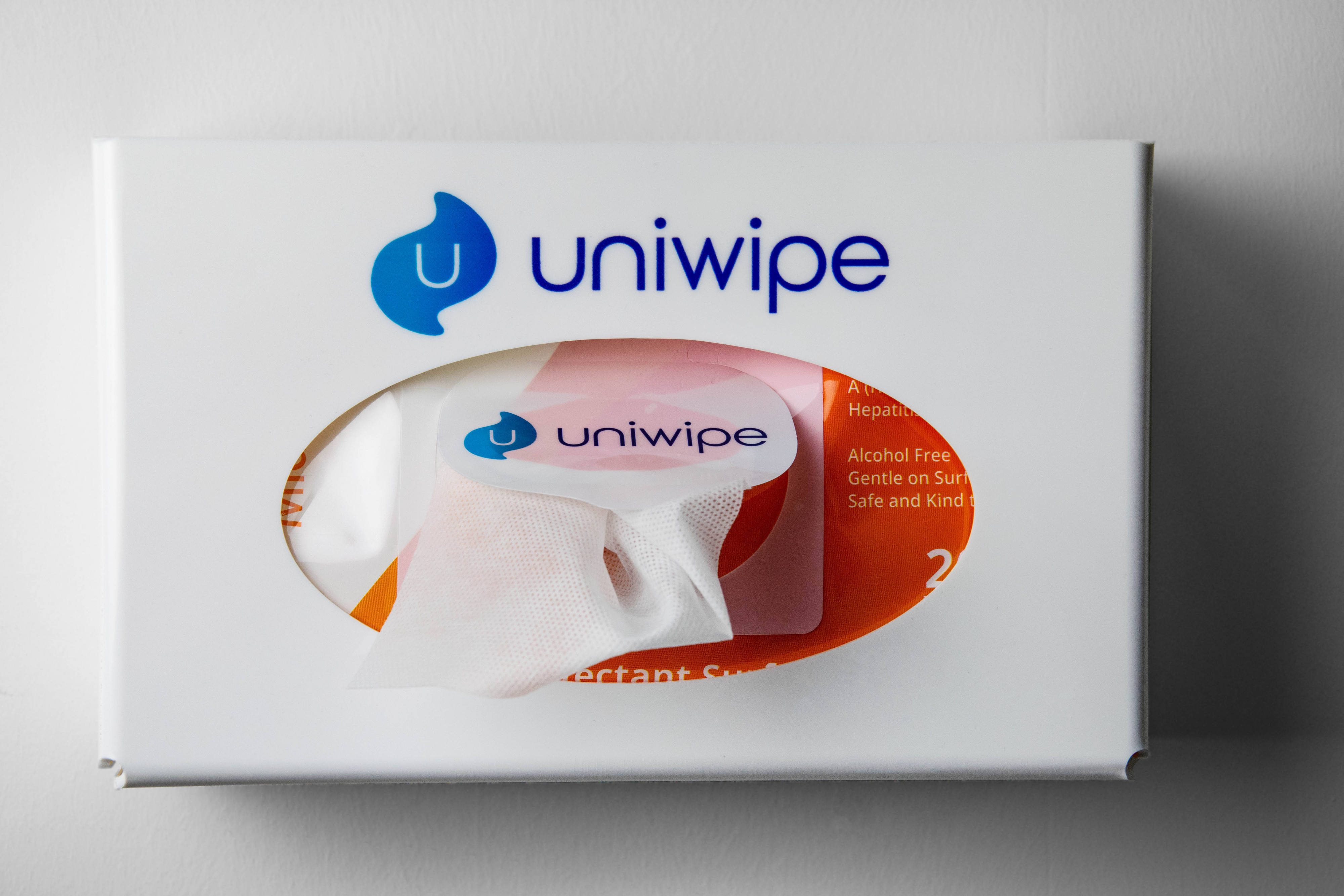 Uniwipe Wall Dispenser White